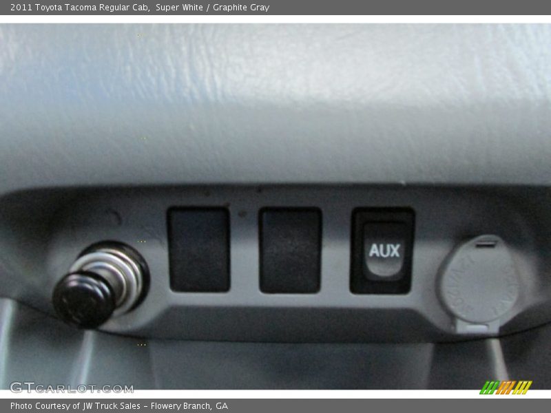 Super White / Graphite Gray 2011 Toyota Tacoma Regular Cab
