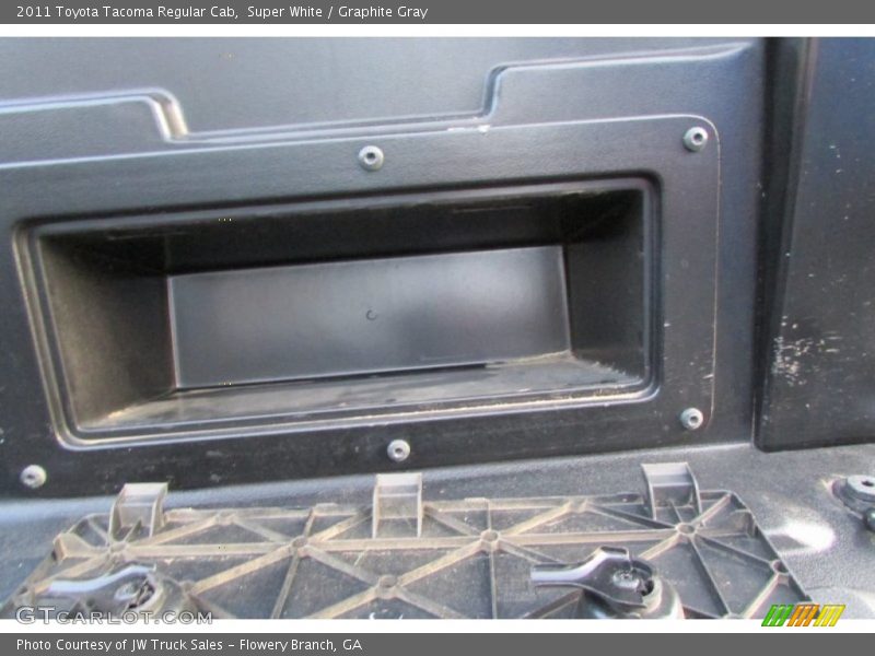 Super White / Graphite Gray 2011 Toyota Tacoma Regular Cab