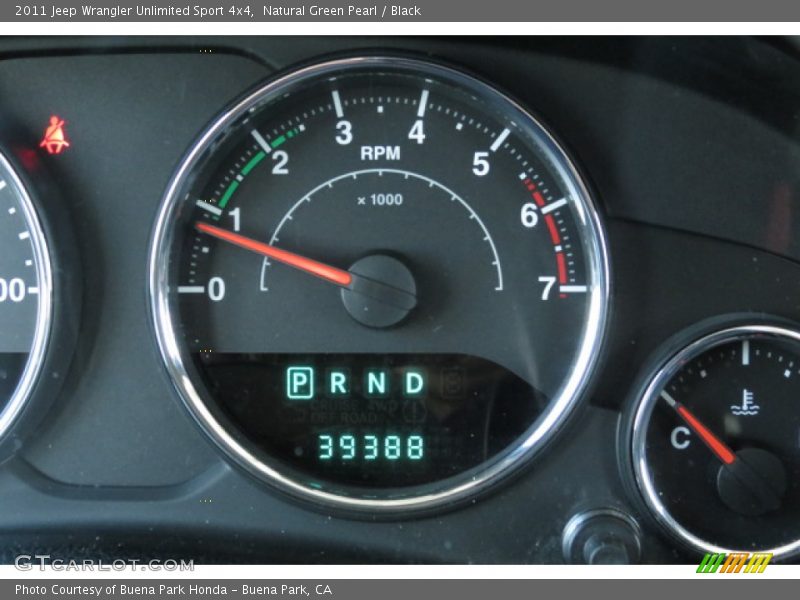 Natural Green Pearl / Black 2011 Jeep Wrangler Unlimited Sport 4x4