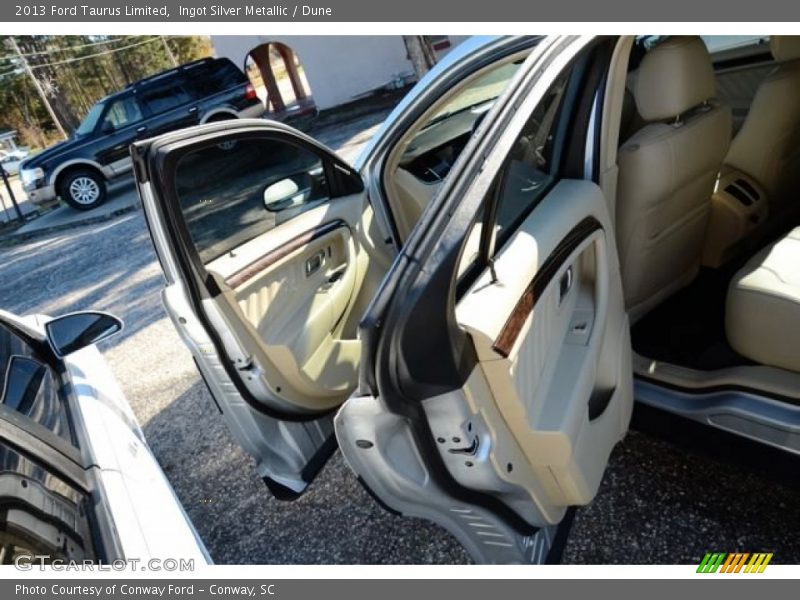 Ingot Silver Metallic / Dune 2013 Ford Taurus Limited