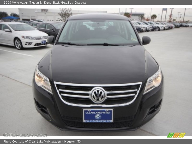 Deep Black Metallic / Charcoal 2009 Volkswagen Tiguan S