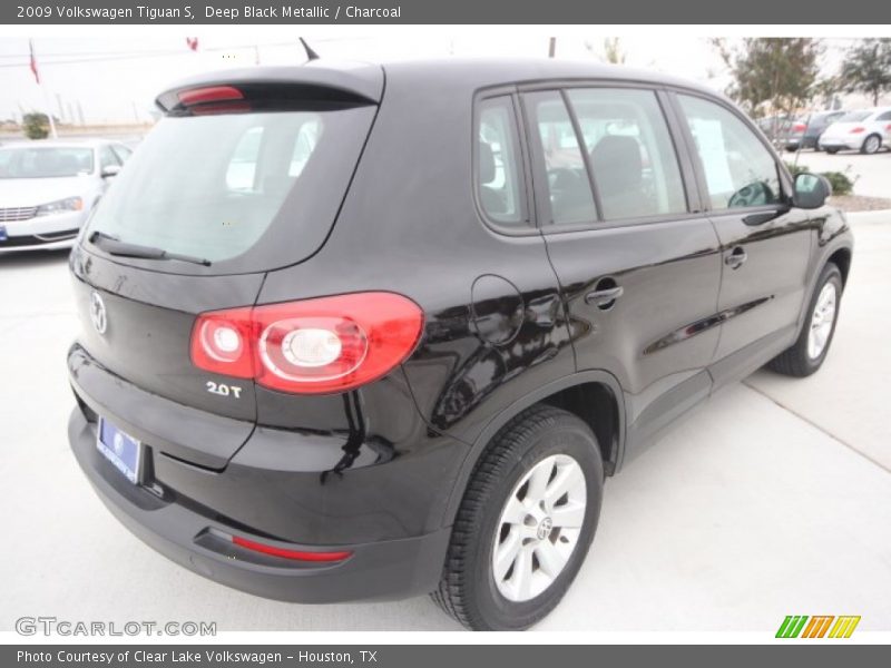 Deep Black Metallic / Charcoal 2009 Volkswagen Tiguan S