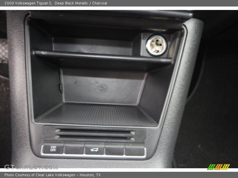 Deep Black Metallic / Charcoal 2009 Volkswagen Tiguan S