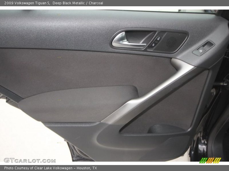 Deep Black Metallic / Charcoal 2009 Volkswagen Tiguan S
