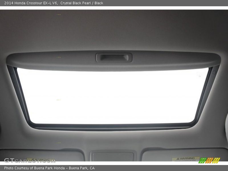 Sunroof of 2014 Crosstour EX-L V6