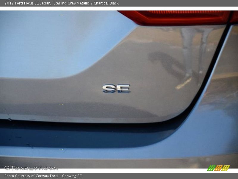 Sterling Grey Metallic / Charcoal Black 2012 Ford Focus SE Sedan