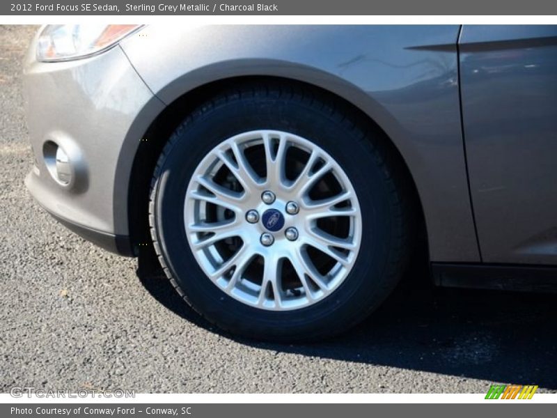Sterling Grey Metallic / Charcoal Black 2012 Ford Focus SE Sedan