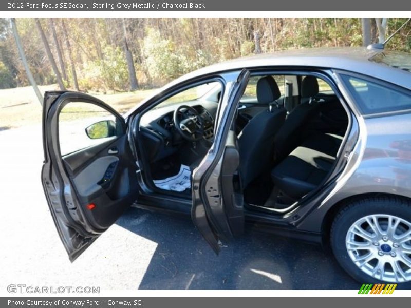 Sterling Grey Metallic / Charcoal Black 2012 Ford Focus SE Sedan