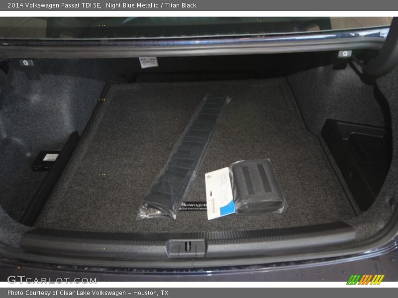 Night Blue Metallic / Titan Black 2014 Volkswagen Passat TDI SE