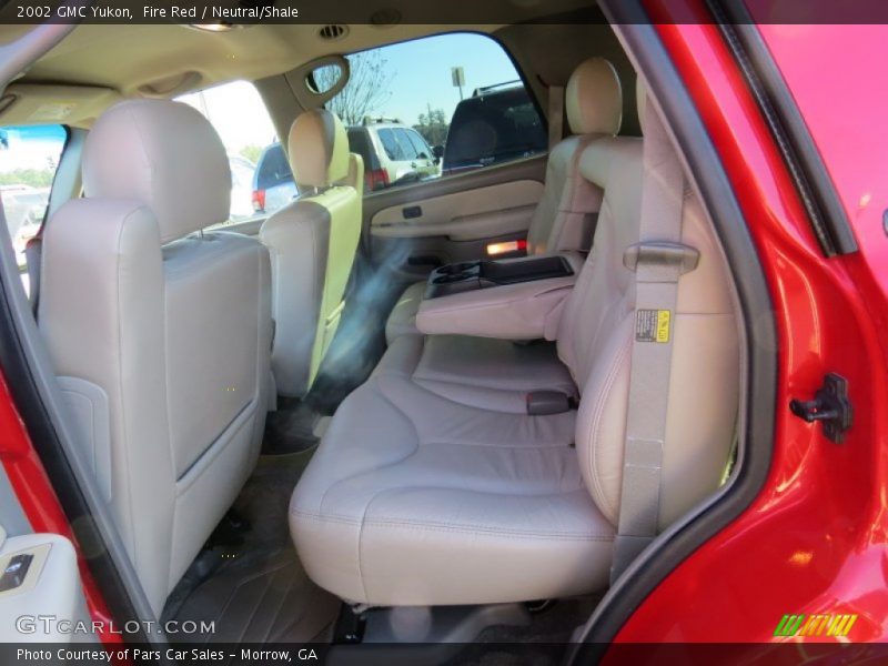 Fire Red / Neutral/Shale 2002 GMC Yukon