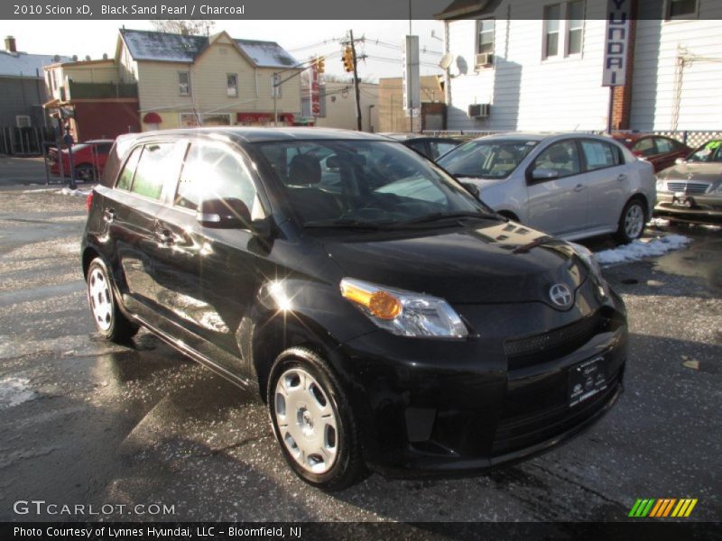 Black Sand Pearl / Charcoal 2010 Scion xD