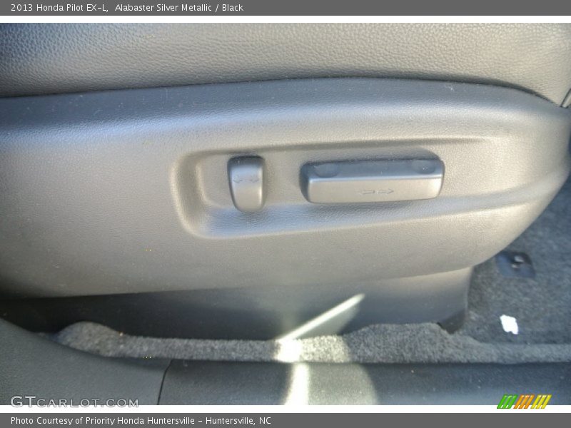 Alabaster Silver Metallic / Black 2013 Honda Pilot EX-L