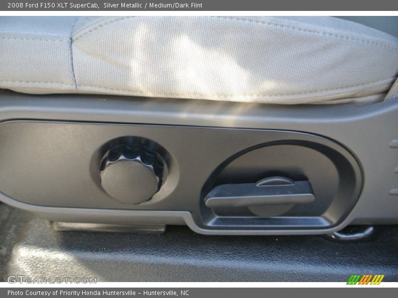 Silver Metallic / Medium/Dark Flint 2008 Ford F150 XLT SuperCab