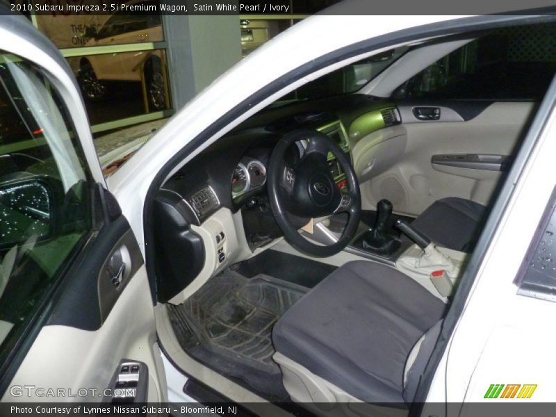 Satin White Pearl / Ivory 2010 Subaru Impreza 2.5i Premium Wagon