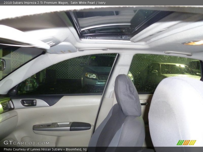 Satin White Pearl / Ivory 2010 Subaru Impreza 2.5i Premium Wagon
