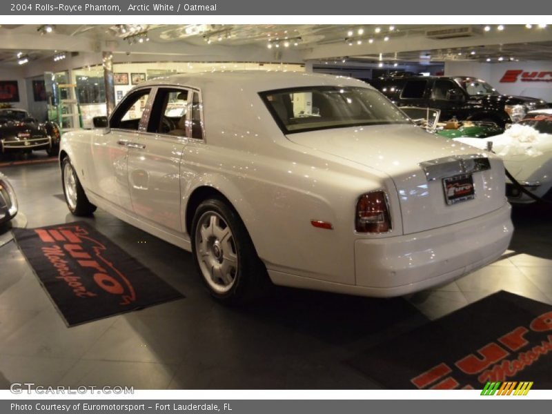 Arctic White / Oatmeal 2004 Rolls-Royce Phantom