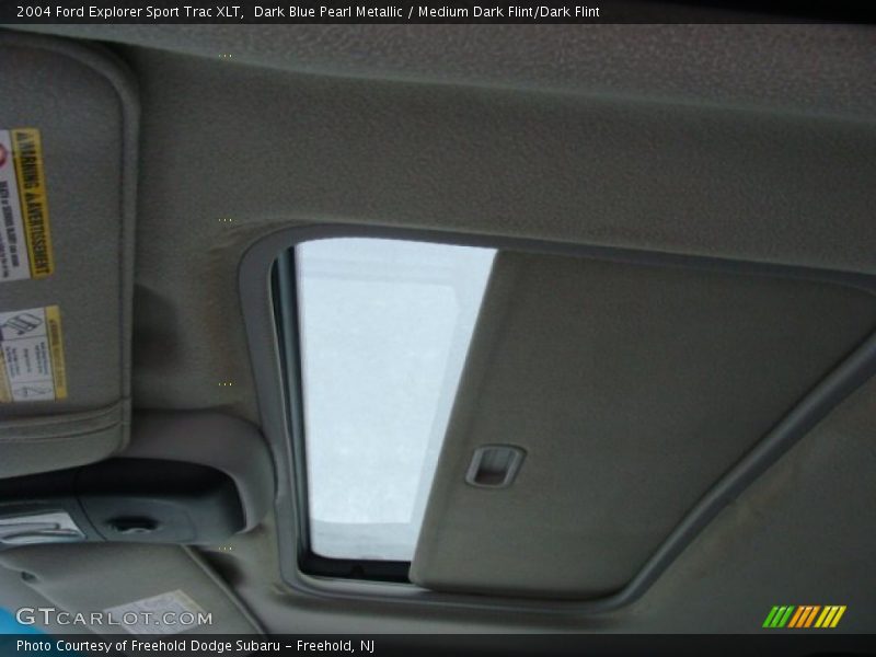 Dark Blue Pearl Metallic / Medium Dark Flint/Dark Flint 2004 Ford Explorer Sport Trac XLT