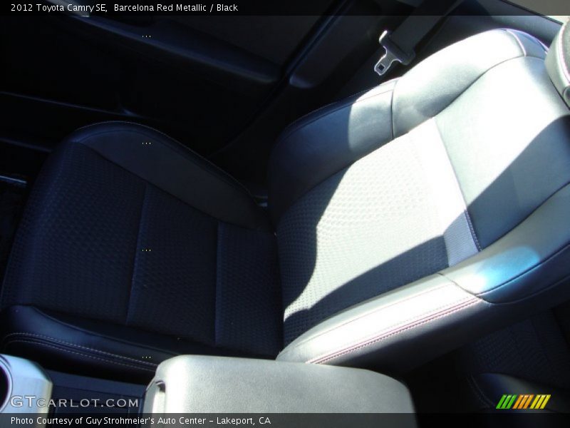 Barcelona Red Metallic / Black 2012 Toyota Camry SE