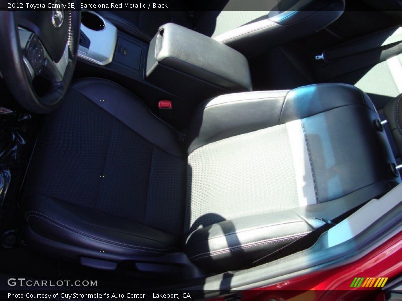 Barcelona Red Metallic / Black 2012 Toyota Camry SE