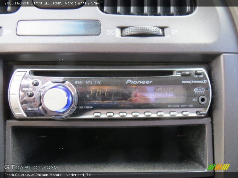 Nordic White / Gray 2005 Hyundai Elantra GLS Sedan