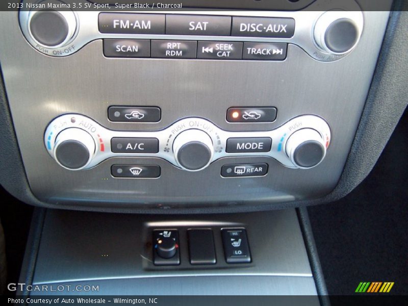 Super Black / Charcoal 2013 Nissan Maxima 3.5 SV Sport