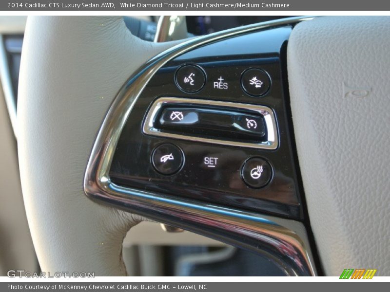 Controls of 2014 CTS Luxury Sedan AWD