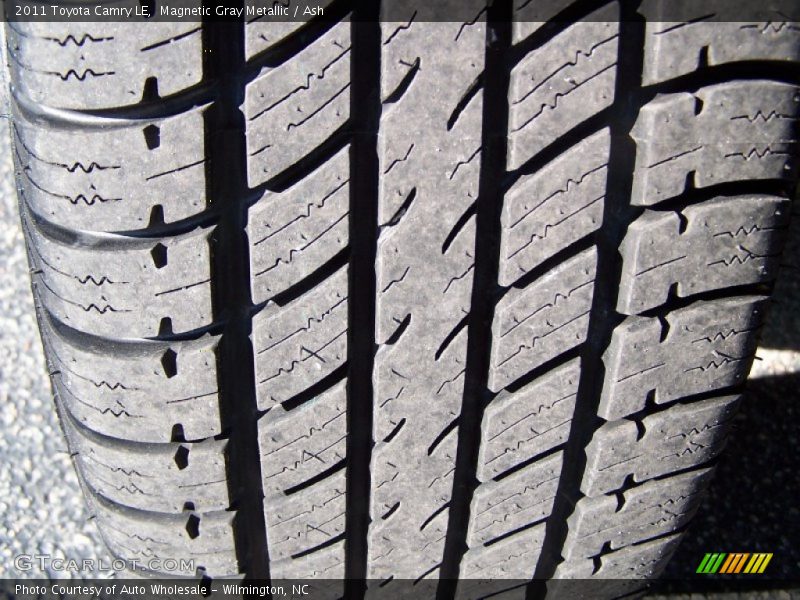 Magnetic Gray Metallic / Ash 2011 Toyota Camry LE