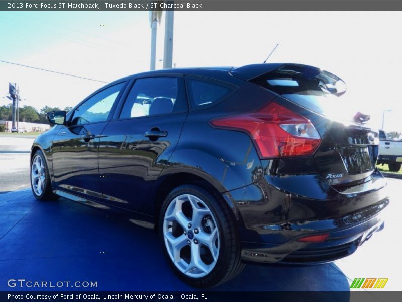 Tuxedo Black / ST Charcoal Black 2013 Ford Focus ST Hatchback