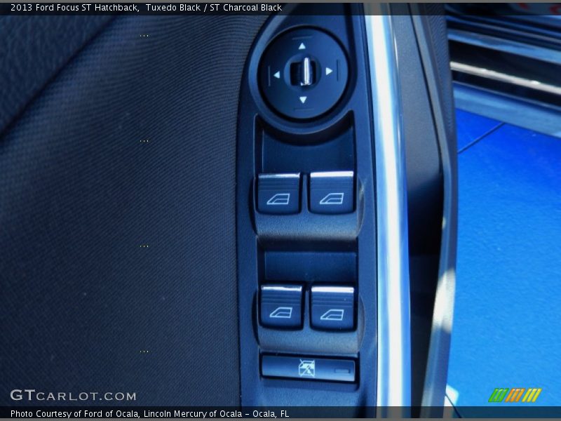 Tuxedo Black / ST Charcoal Black 2013 Ford Focus ST Hatchback