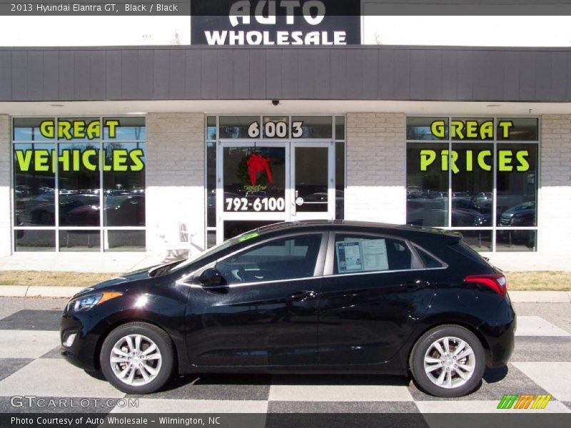 Black / Black 2013 Hyundai Elantra GT