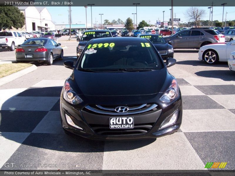 Black / Black 2013 Hyundai Elantra GT