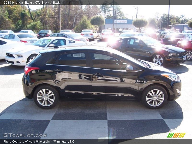 Black / Black 2013 Hyundai Elantra GT