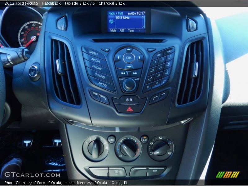 Tuxedo Black / ST Charcoal Black 2013 Ford Focus ST Hatchback