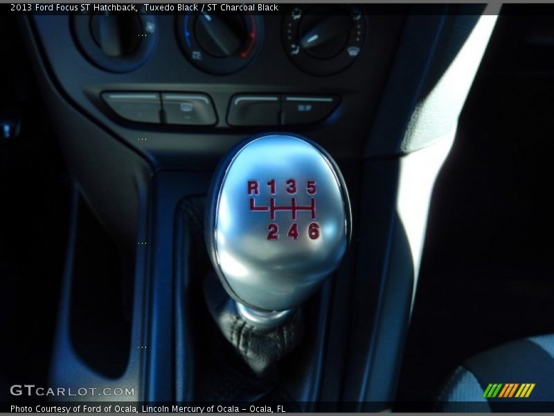 Tuxedo Black / ST Charcoal Black 2013 Ford Focus ST Hatchback