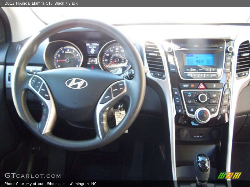 Black / Black 2013 Hyundai Elantra GT