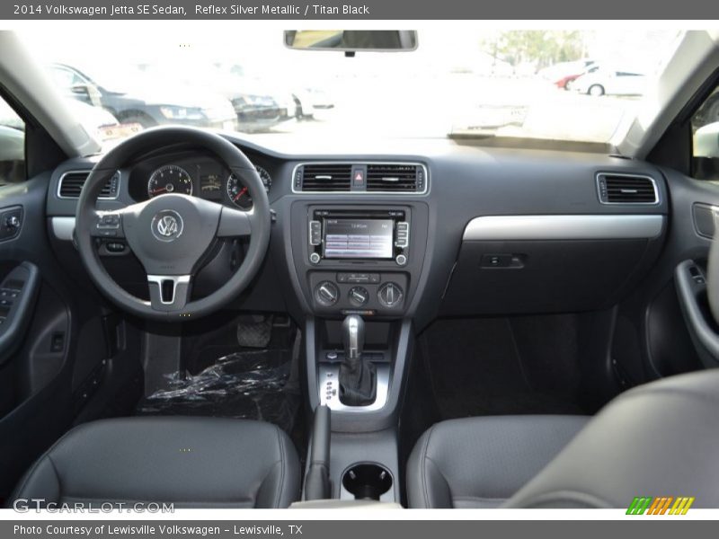 Reflex Silver Metallic / Titan Black 2014 Volkswagen Jetta SE Sedan