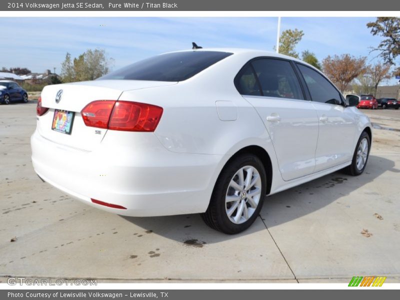 Pure White / Titan Black 2014 Volkswagen Jetta SE Sedan