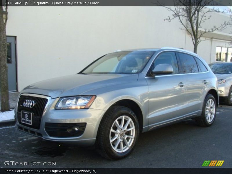 Quartz Grey Metallic / Black 2010 Audi Q5 3.2 quattro