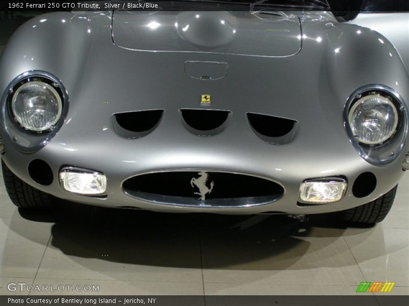 Silver / Black/Blue 1962 Ferrari 250 GTO Tribute