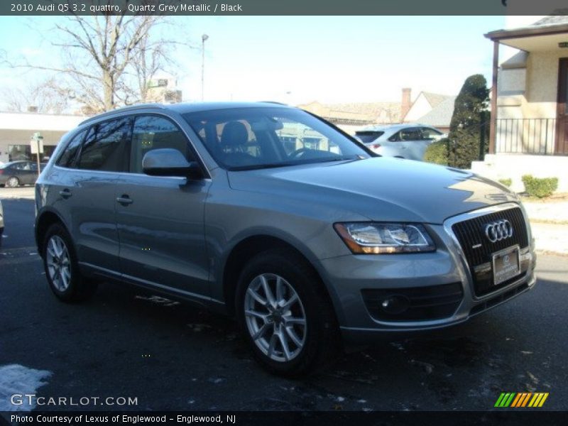 Quartz Grey Metallic / Black 2010 Audi Q5 3.2 quattro