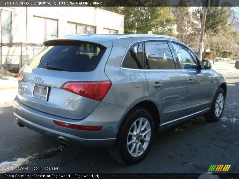 Quartz Grey Metallic / Black 2010 Audi Q5 3.2 quattro