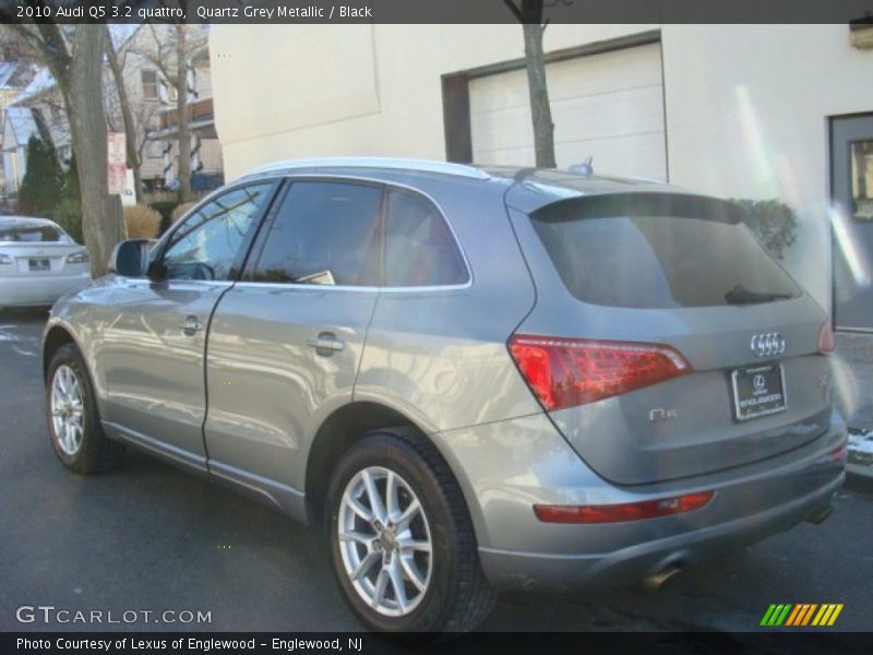 Quartz Grey Metallic / Black 2010 Audi Q5 3.2 quattro