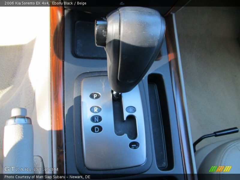 Ebony Black / Beige 2006 Kia Sorento EX 4x4