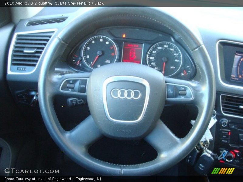 Quartz Grey Metallic / Black 2010 Audi Q5 3.2 quattro