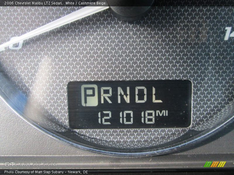 White / Cashmere Beige 2006 Chevrolet Malibu LTZ Sedan