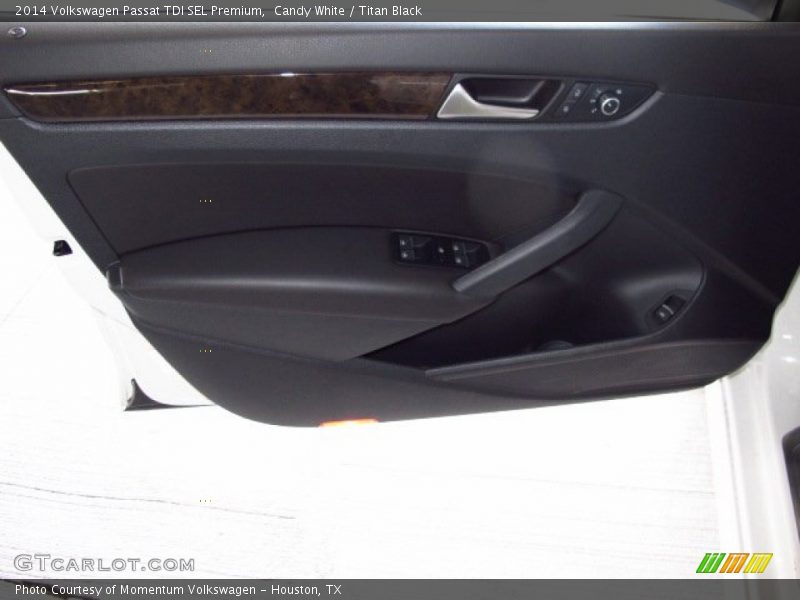 Candy White / Titan Black 2014 Volkswagen Passat TDI SEL Premium