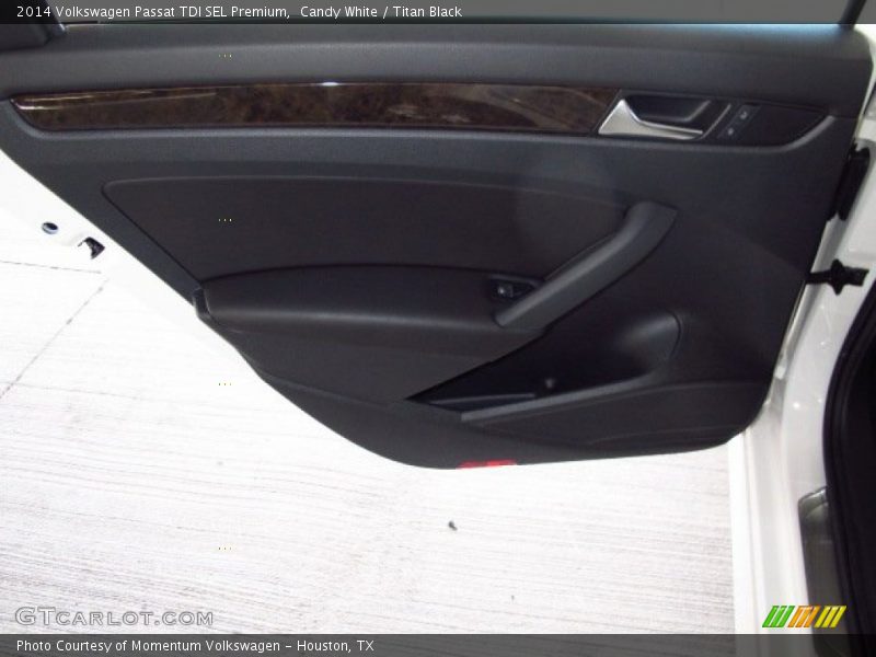 Candy White / Titan Black 2014 Volkswagen Passat TDI SEL Premium
