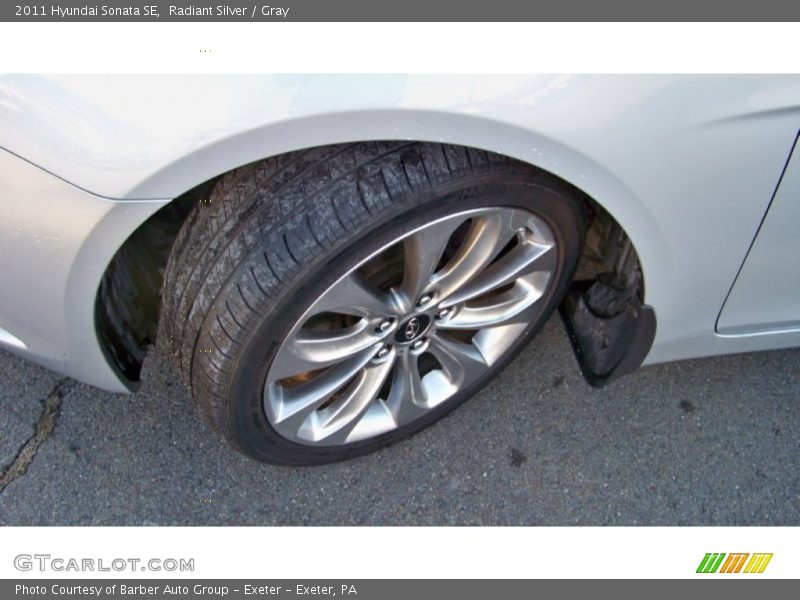 Radiant Silver / Gray 2011 Hyundai Sonata SE