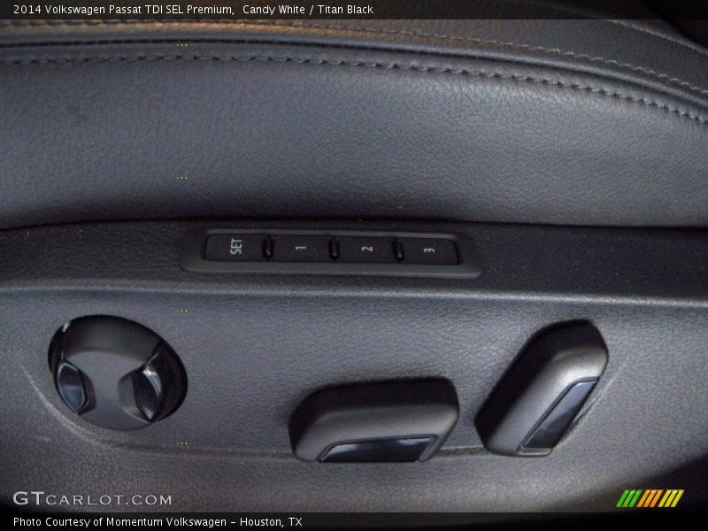 Candy White / Titan Black 2014 Volkswagen Passat TDI SEL Premium
