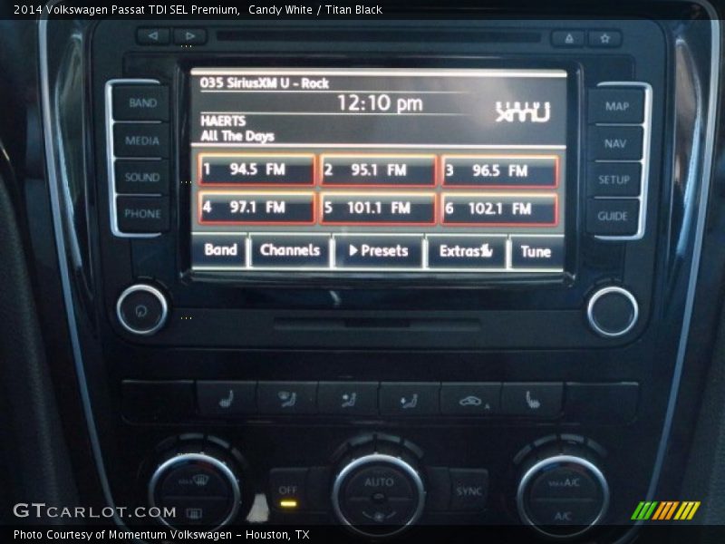 Candy White / Titan Black 2014 Volkswagen Passat TDI SEL Premium